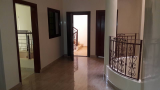 A louer villa duplex 7 chambres avec salle de bain à yoff virage